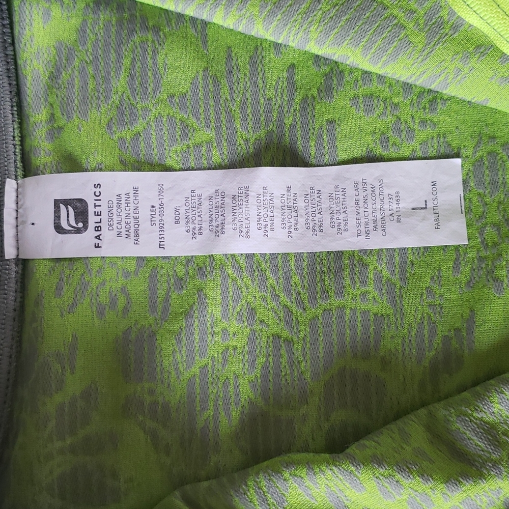 Fabletics zip up - Picture 5 of 12